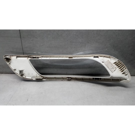 GRILL FRONT BUMPER LEFT  DAF XF106 used