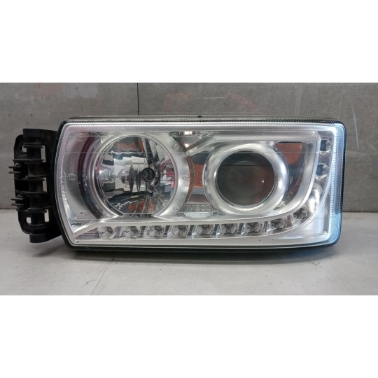 LEFT HEADLIGHT XENO LAMP  IVECO Stralis 2013> used