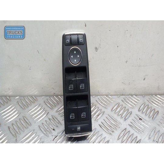 VARIOUS SWITCHES AND BUTTONS A
 MERCEDES-BENZ Classe C (W204) 2007>2011 used