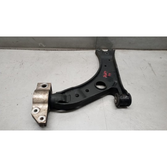 CONTROL ARM FRONT LOWER RIGHT  VOLKSWAGEN Golf Plus 2004>2008 used