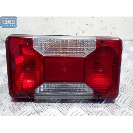 FARO POSTERIORE ESTERNO DESTRO IVECO Daily 2006>2009 usato