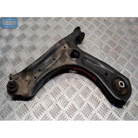 BRACCIO OSCILLANTE ANTERIORE INFERIORE SINISTRO SKODA Roomster 2010>2015 usato