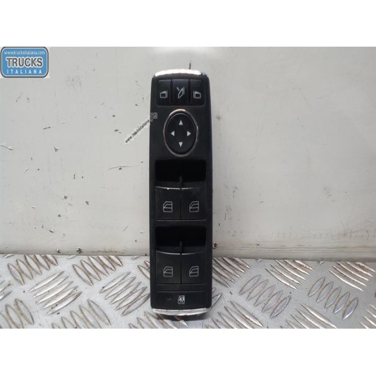 VARIOUS SWITCHES AND BUTTONS A
 MERCEDES-BENZ Classe C (W204) 2007>2011 used