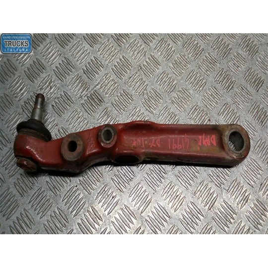 BRACCIO OSCILLANTE ANTERIORE INFERIORE DESTRO IVECO Daily 1990>1996 usato