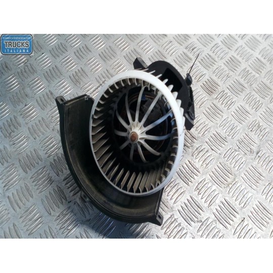 MOTORINO VENTILAZIONE INTERNA VOLKSWAGEN Amarok 2010>2016 usato