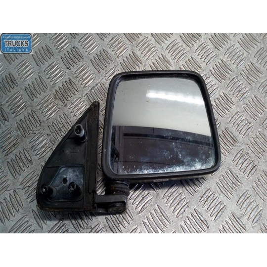 REARVIEW RIGHT  NISSAN King Cab 1988>1998 used