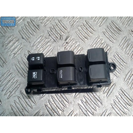 VARIOUS SWITCHES AND BUTTONS A
 SUZUKI Celerio 2014> used