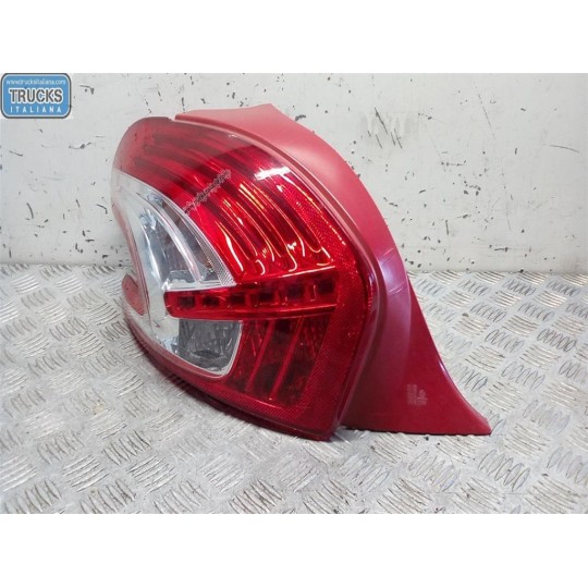 FARO POST ESTERNO LED SINISTRO PEUGEOT 208 2012>2015 usato