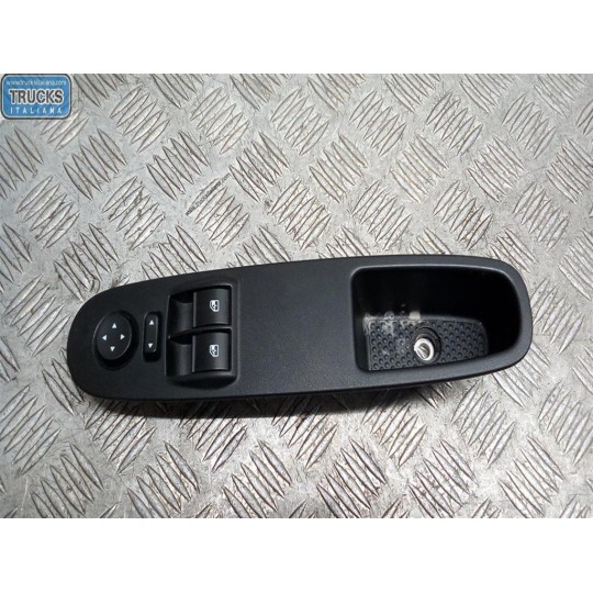 VARIOUS SWITCHES AND BUTTONS A
 LANCIA Ypsilon 2015> used