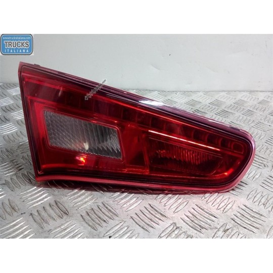 FARO POST INTERNO LED SINISTRO ALFA ROMEO Giulietta 2010>2016 usato