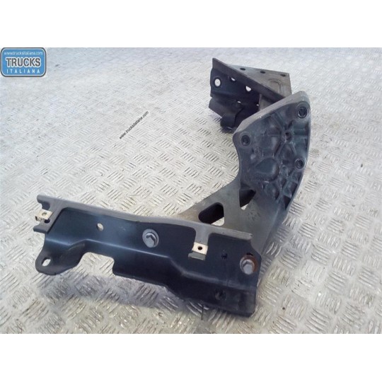 SUPPORTO PEDANA SX MERCEDES-BENZ truck Actros euro 5 2008>2013 usato